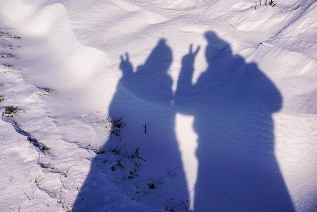 Schatten im Schnee