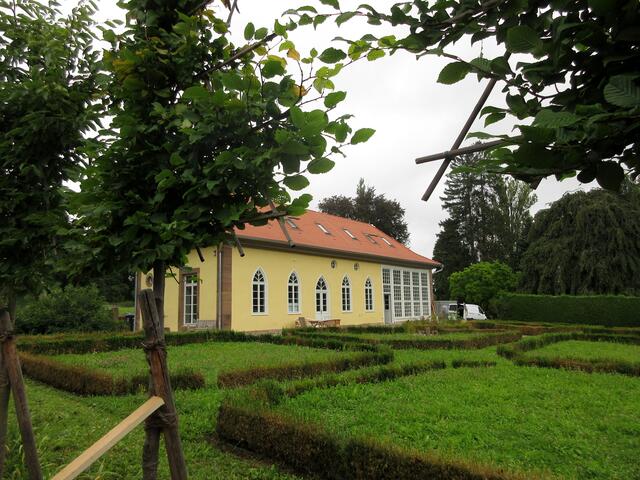 Ansicht der Orangerie von der Carl-Dietzsch-Straße aus.