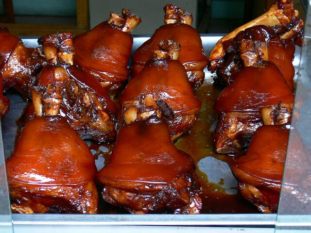 Schweinshaxen chinesisch