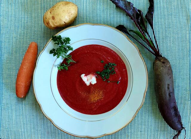 Rote-Bete-Suppe, lecker und gesund
