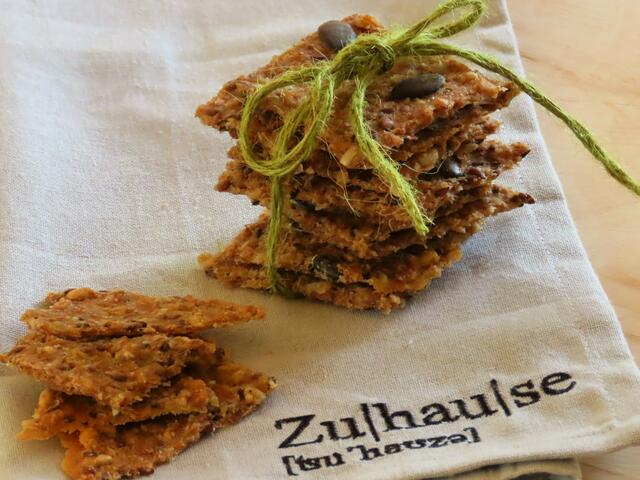 Selbst gebackenes Knäckebrot