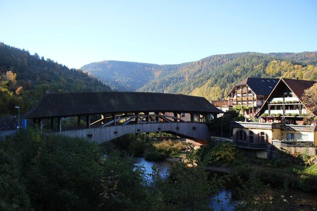 Historische Holzbrücke über die Murg in Forbach