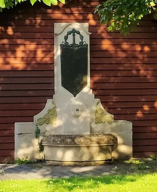 Wo sich wohl dieser Brunnen befindet?