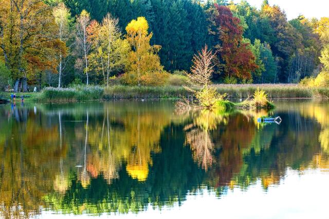 Finsterroter See herbstliche Spiegelung 3
