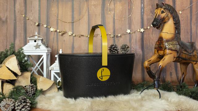 Richtig edel und festlich: Der Lieblingskorb in Gold gefüllt mit meine.stimme-Produkten wird für das leckerste Foto verlost. | Foto: Lieblingskorb
