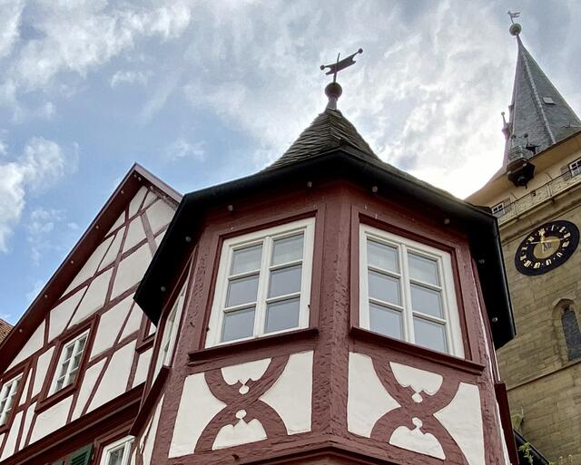 Noch ne Kirche mit ner Uhr! Wie heisst die Kirche und wo steht sie?