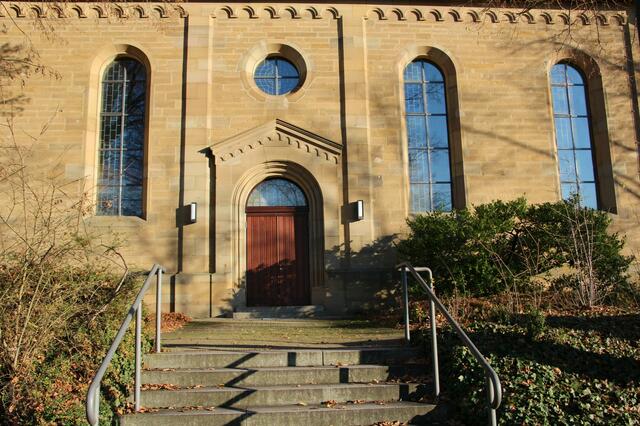 Eingang von St. Veit-Kirche, Flein
