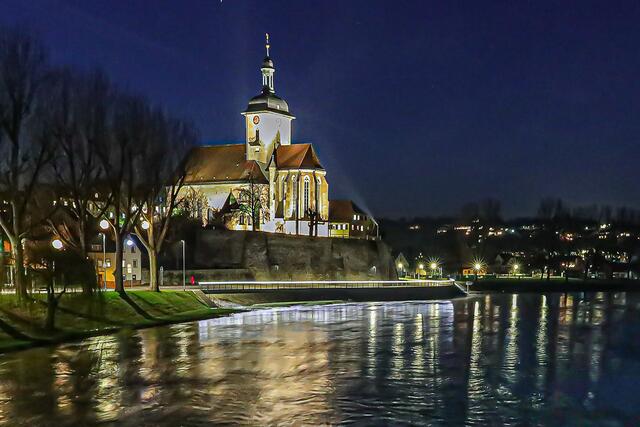 Regiswindiskirche Lauffen bei Nacht