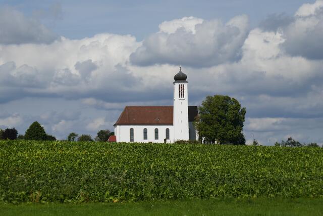 Pfarr- und Wallfahrtskirche "Unserer lieben Frau im Nussbaum", Höchstberg