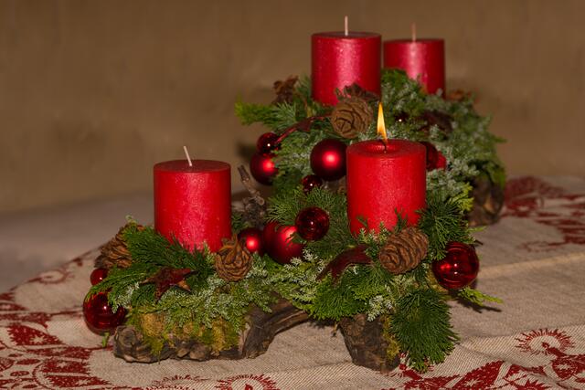 Advent, Advent ein Lichtlein brennt