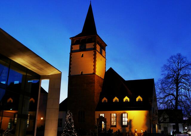 Schatten an der Lorenzkirche