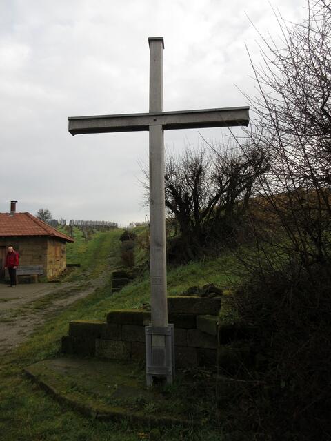 Immer wieder Kreuze am Weg
