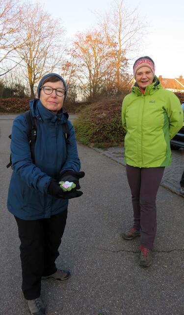 Beim Start auf der Schanz gab es gleich mal wieder eine Auszeichnung für 150 gemeinsame Kilometer. Gratulation. | Foto: Aurelia Kling