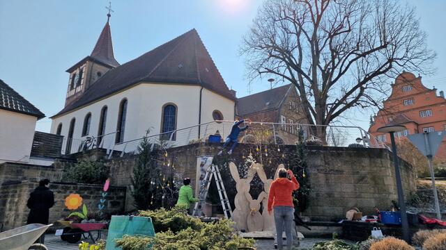 Zaberfeld schmückt sich für Ostern