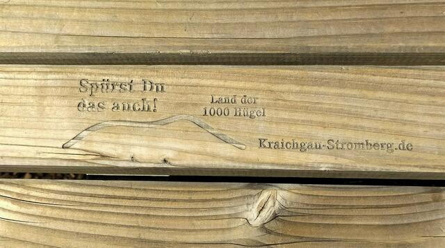 Das ist in das Ruhesofa eingraviert - und ja, ich spüre es auch :-)))))