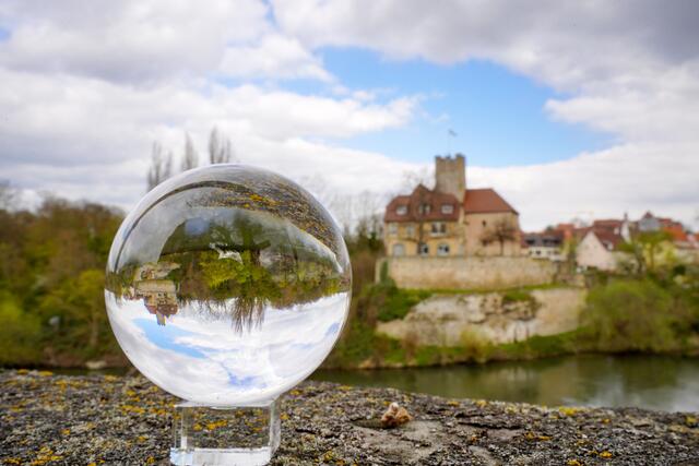 Rathausburg mit Glaskugel