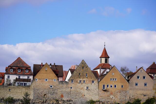 Martinskirche und Stadtmauer