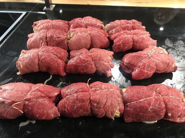 Rouladen fertig zum Braten