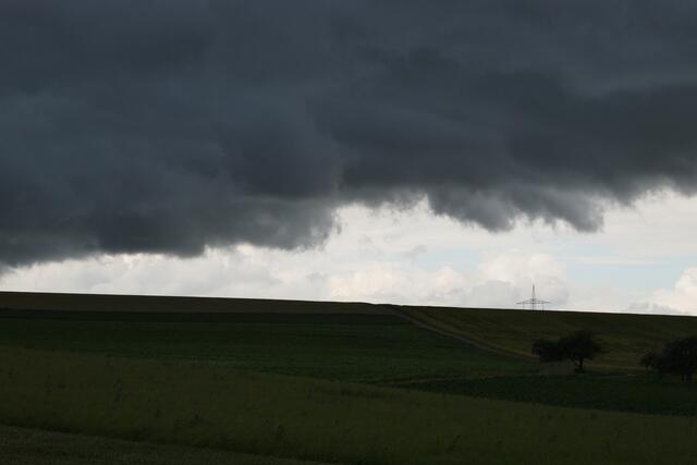 Da kommt ein Gewitter....