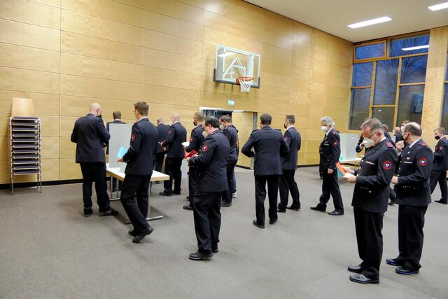 Wahlgang für die neue Feuerwehrführung