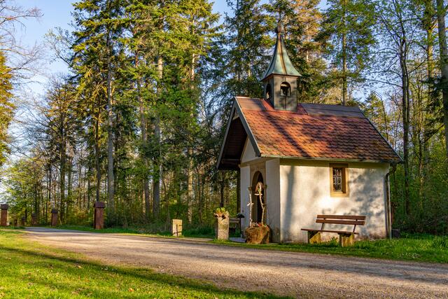 Herbolzheimer Käpelle im Abendlicht am Ostermontag -1-