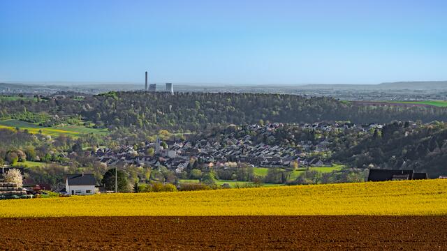 Blick von oberhalb Neudenau auf Herbolzheim und das Heilbronner Land