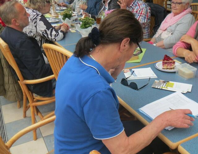Auch bürokratisches muss erledigt werden - Marion Fischer in Aktion. | Foto: V.Spörle
