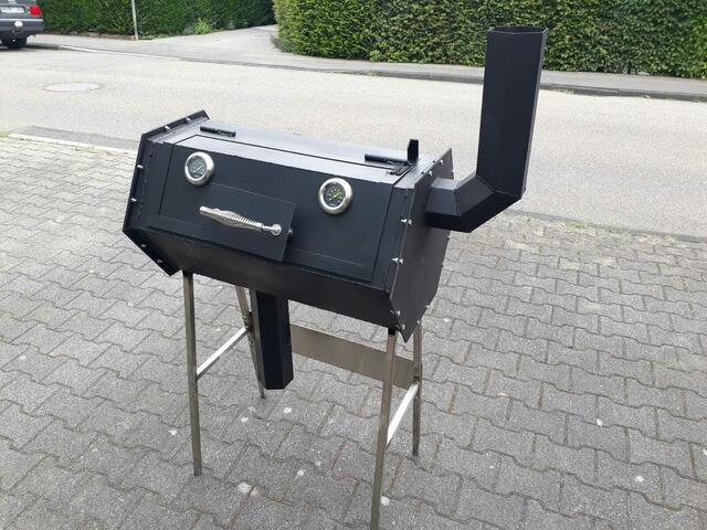 Mr. Grill wartet auf seinen Einsatz