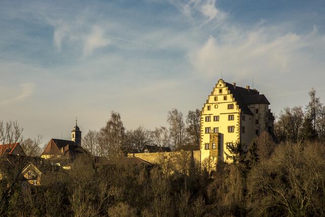 Schloß Bürg und die Stadtkirche