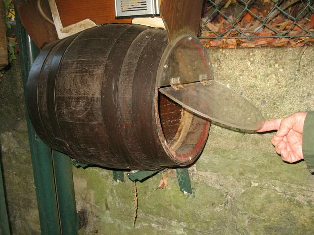 Hej, lass das. Das kitzelt an der Nasenspitze .