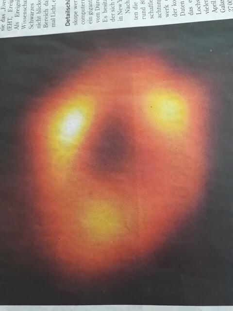 aus der Heilbronner Stimme von heute: Das schwarze Loch