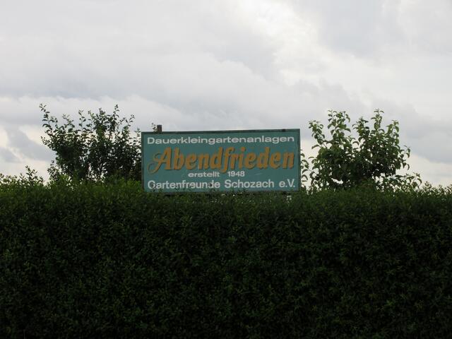 Unter "Wo?" fanden wir nur diese Kleingartenanlage, an der wir unterwegs vorbei kamen. Der Name würde auch für ein Seniorenstift passen. Das Bahnhöfle in Schozach haben wir nicht gefunden.