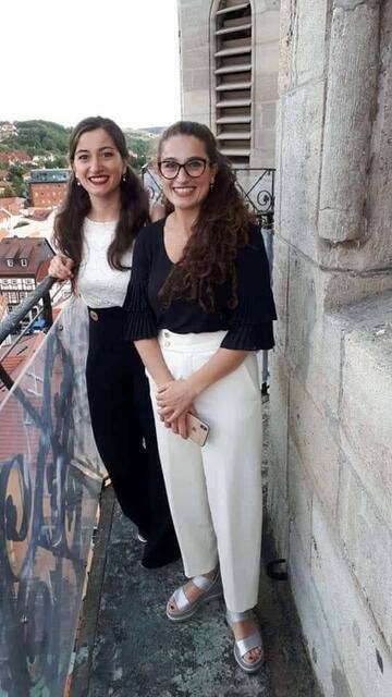 Sara Musumeci mit ihrer Schwester Marianna in Meiningen, Thüringen