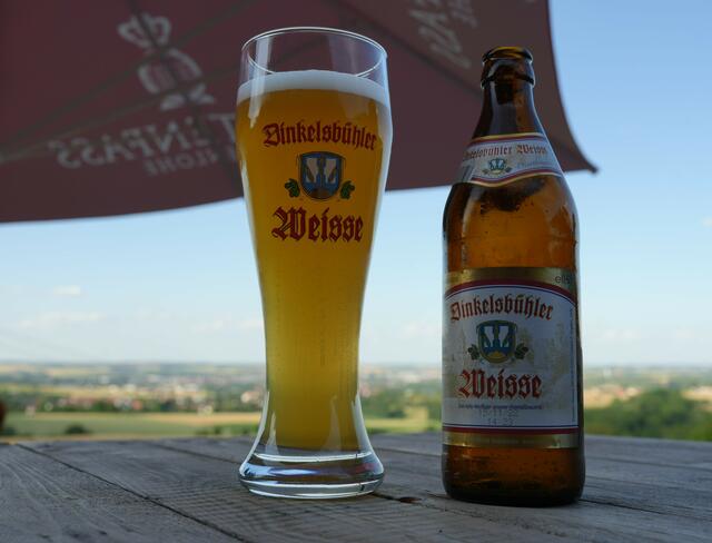 Gut gekühltes Feierabendbierchen mit wunderschöner Aussicht.