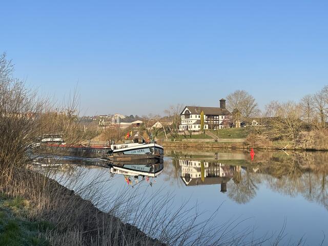 Schifffahrt auf dem Neckar