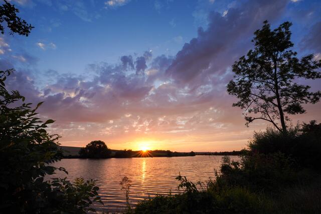 Sonnenuntergang am Neckar bei Lauffen III