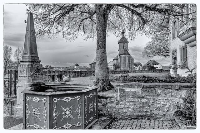 Beim Rathaus mit Blick auf die Regiswindiskirche