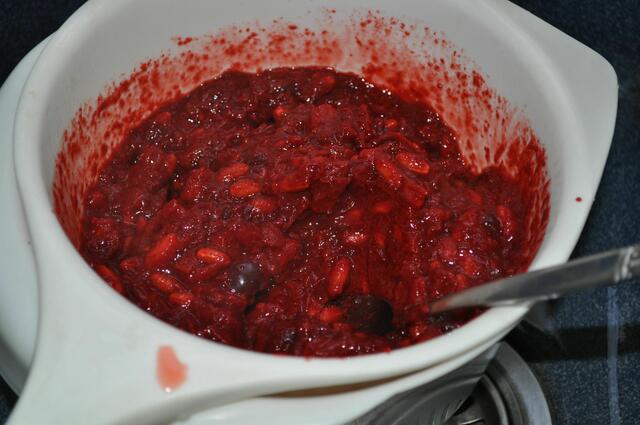 Im Sieb durchpassieren | Foto: Daniela Somers