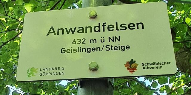 der Anwandfelsen auf 632 m, der erste Aussichtsfelsen