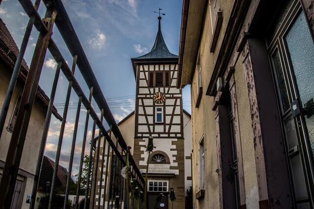 Blick auf die Waldenserkriche Nordhausen vom alten Rathaus aus