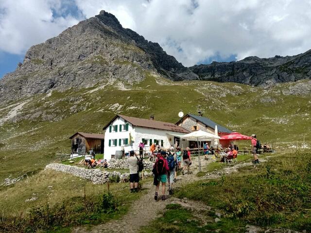 Endlich - die Widdersteinhütte ist geschafft!!