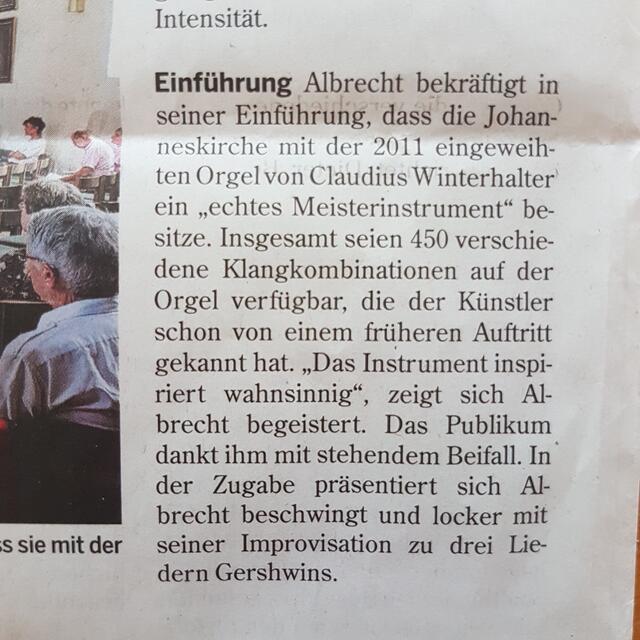 Albrecht bezeichnet die Orgel von Claudius Winterhalter als ein "echtes Meisterinstrument" mit 450 verschiedenen Klangkombinationen, das den Künstler "wahnsinnig inspiriert".