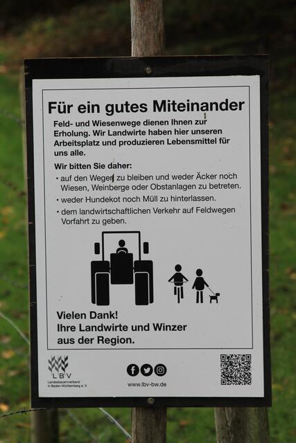 Tolles Schild. Braucht man LEIDER!