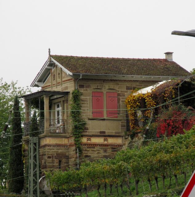 Wilhelm (von) Seybold hat 1860 dieses Weinberghaus erreichtet, das heute das Nordheimer "Schlössle" ist. Dort finden Veranstaltungen statt.