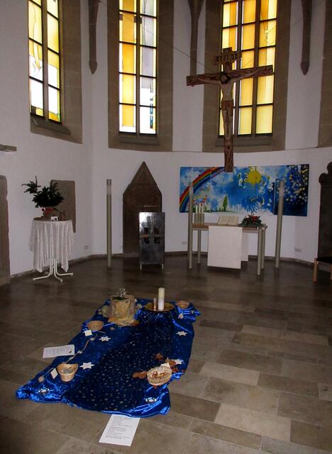 Die Johanneskirche ist zur Besichtigung des Bodenbildes geöffnet