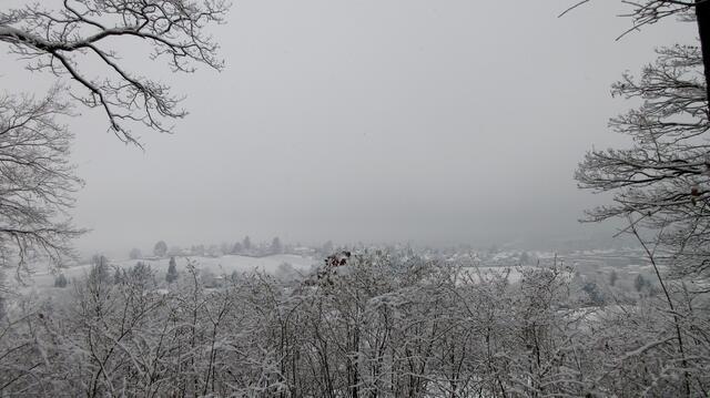 Winterlandschaft über dem Burgmal