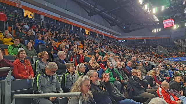 Viertelfinale in gut besetzter Ratiopharm Arena in Neu-Ulm
