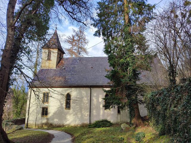 Die Burgkapelle ist über einen sehr schön angelegten Weg gut zu erreichen | Foto: Aurelia Kling