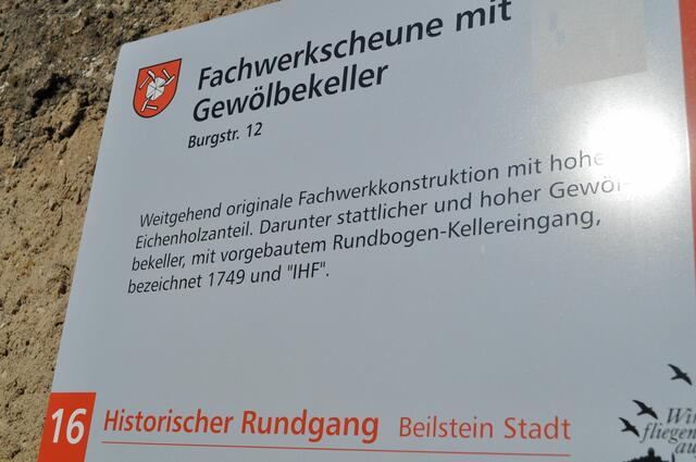 Tafel für die Fachwerkscheune  | Foto: Daniela Somers