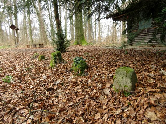 Hütte am Kreuzweg